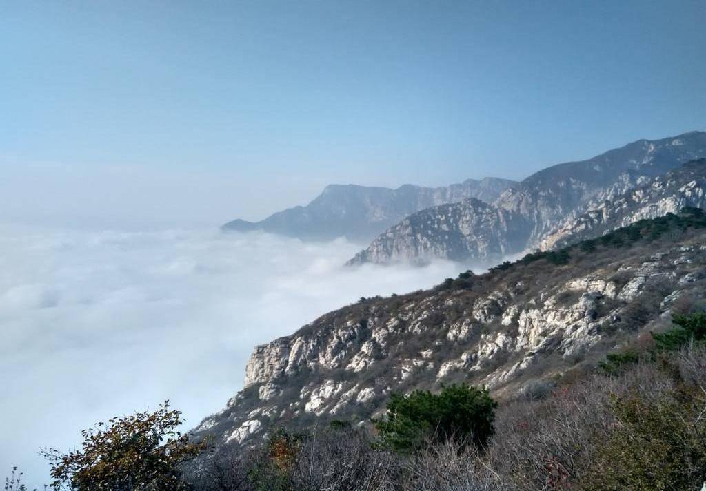 此山之上卧一牛？中岳嵩山峻极于天，竟连黄帝都曾来此拜神为师！