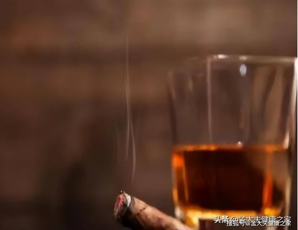 如果一辈子不吸烟不喝酒，会不会活得更久？调查给出答案