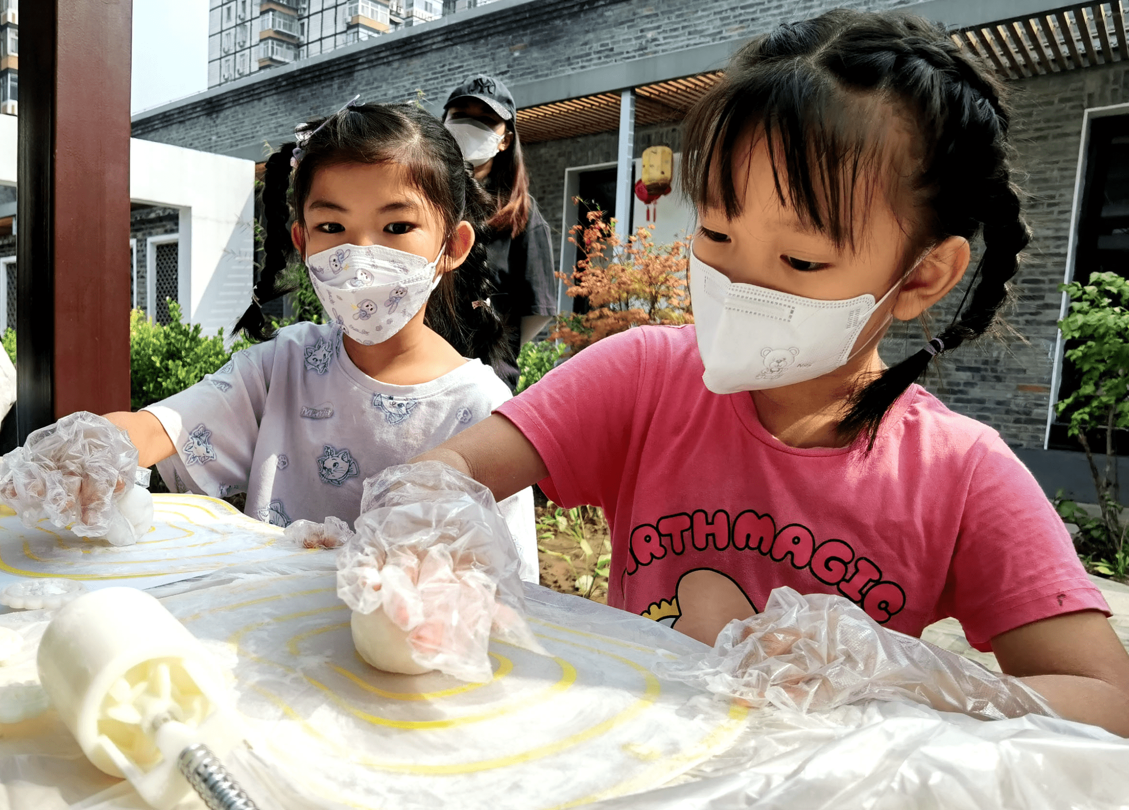 喜迎二十大｜昔日违建变身文化小院