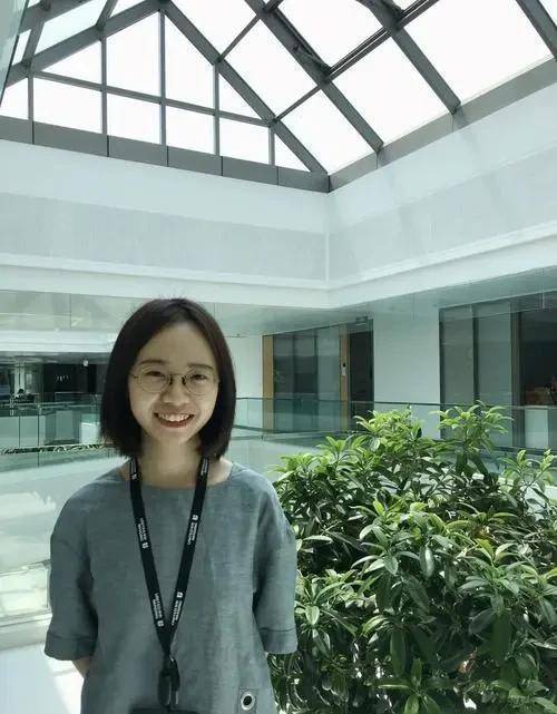 李悦的父母生了三个孩子,李悦作为女孩是家中年纪最大的女孩,他还有两