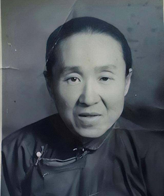 男孩十岁,女孩七岁,了解十年,结为夫妻,夫妻间以尊重换实心 男孩十岁,女孩七岁,了解十年,结为夫妻,夫妻间以尊重换实心