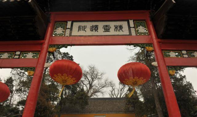 扬州大明寺建寺1500年，鉴真大师曾为主持，画家石涛也长眠于此