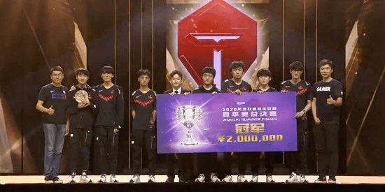 LOL“草根”战队,是如何对抗“金主爸爸”的 | 电竞世界历史 第12张 LOL“草根”战队,是如何对抗“金主爸爸”的 | 电竞世界历史 第12张