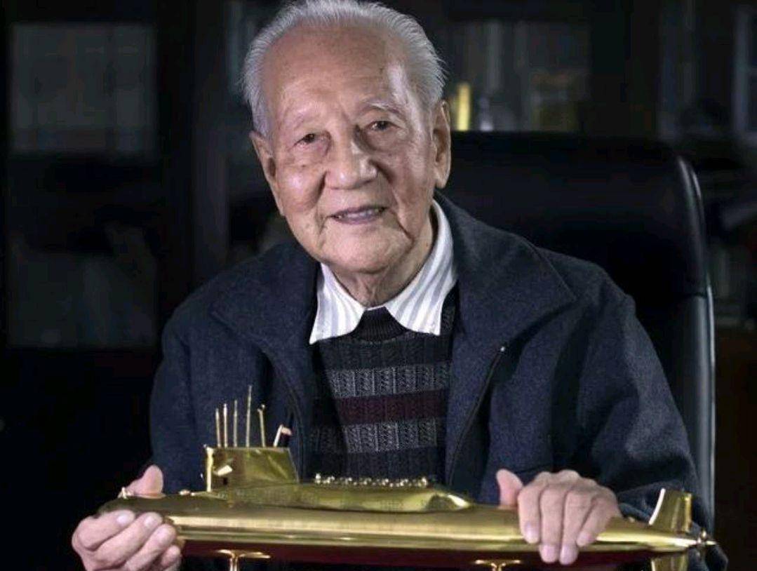 你觉得《黄旭华的深潜》里黄晓明同陈好的表演水准如何?