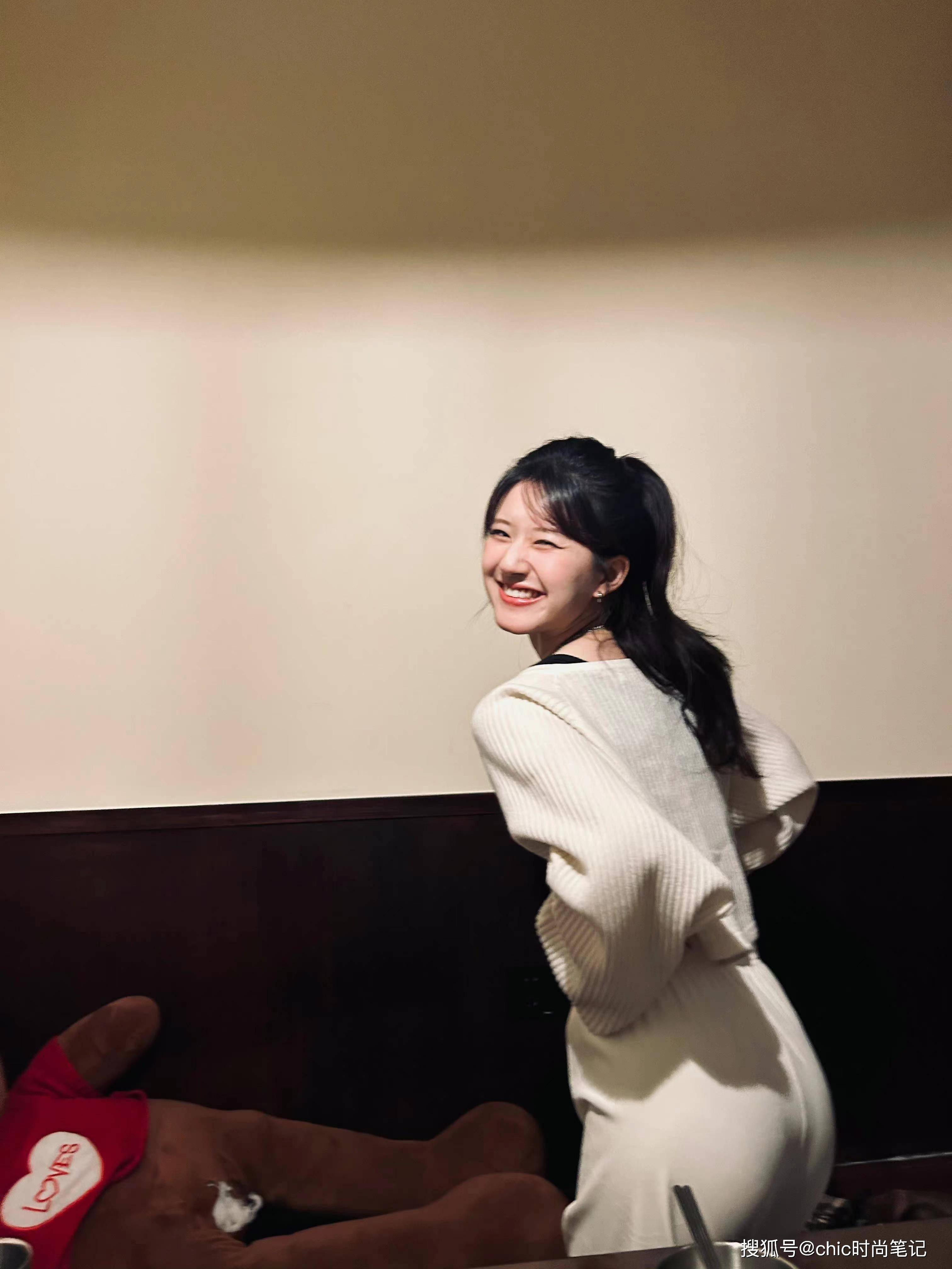 ����¶˼Ϊģ�壬̸��Ϊһ���׺�����Ů�����ض������Щ ...