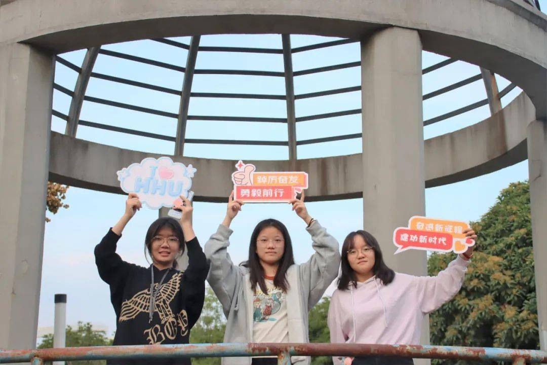 лл���ǣ����������ĺӺ�����ů��ף�����ڸ��н�������