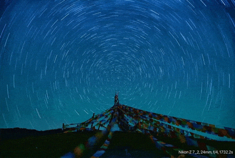 星辰为何闪烁？为谁而璀璨？又为何只在静谧无澜的幽深夜色里现身？可以