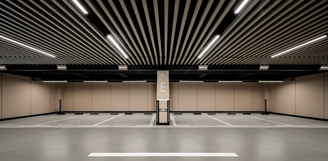 �人��լ�ġ�����������������һ�ر��ۺ���