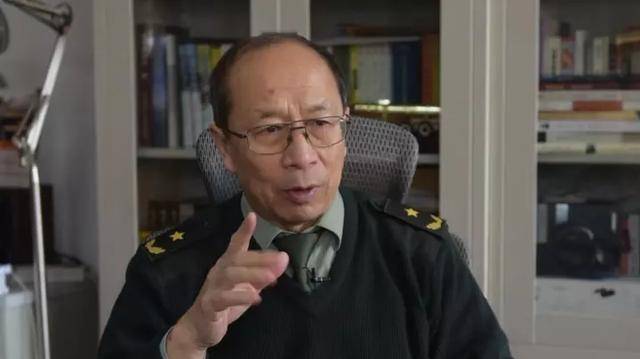 大家都作了发言,会议也快结束,国防大学校长刑世忠也准备做总结.