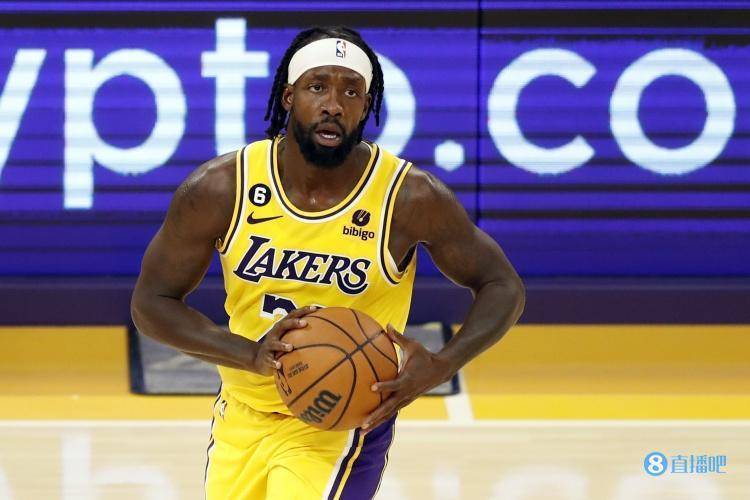 NBA�����ں�ڰ���������ʰ�ֱ� ��ɪ��ײ����ǽ