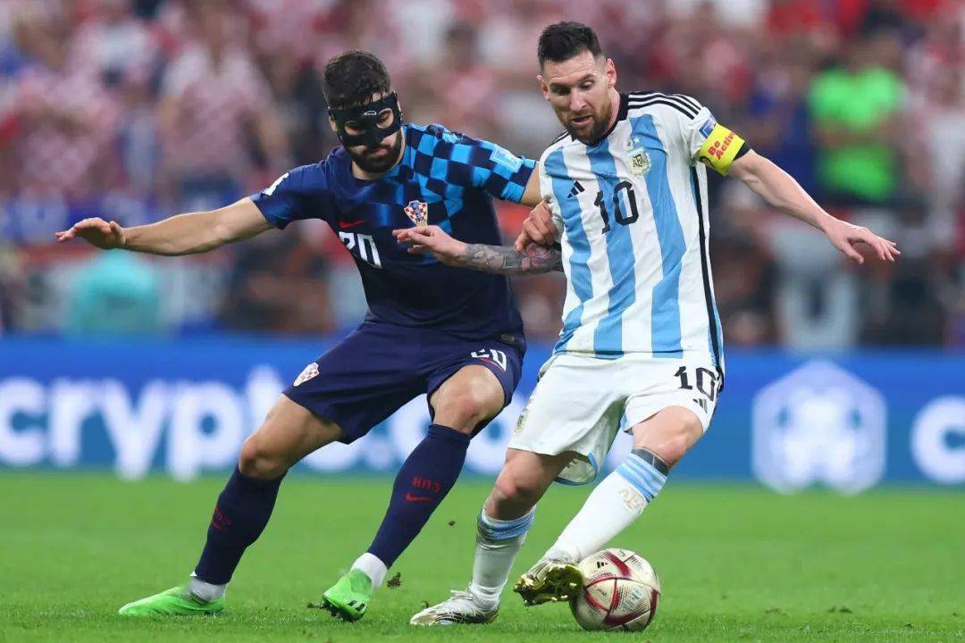阿根廷不再哭泣！梅西率队时隔8年重返世界杯决赛
