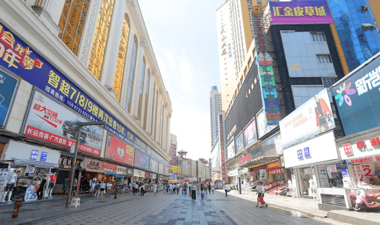 AG最新版APP下载优供给促升级 湖南株洲：激活发展动能助力服饰消费复苏|老崔出