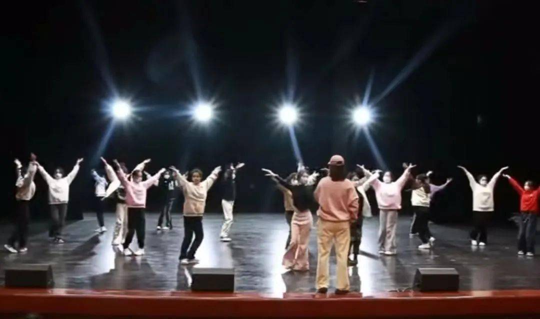 【春晚进行时】2023年春晚彩排工作火热进行中