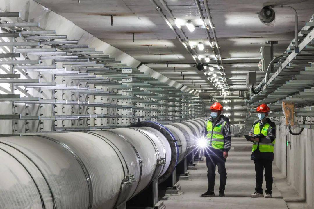 地下管廊为城市运转输送巨大能量！北京王府井步行街井盖少了
