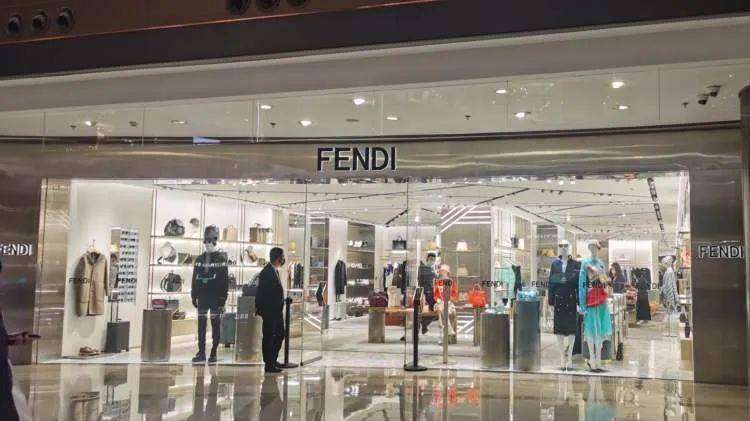 ��1024·�г����Ǽۣ���������һ�ݳ�Ʒ����ų���