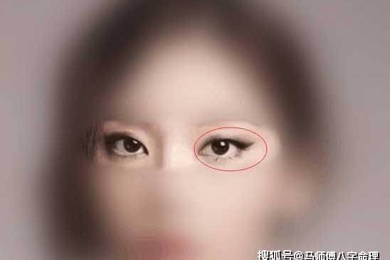 遇到这种面相的女人,千万要注意了,阴险奸诈,最爱搬弄是非