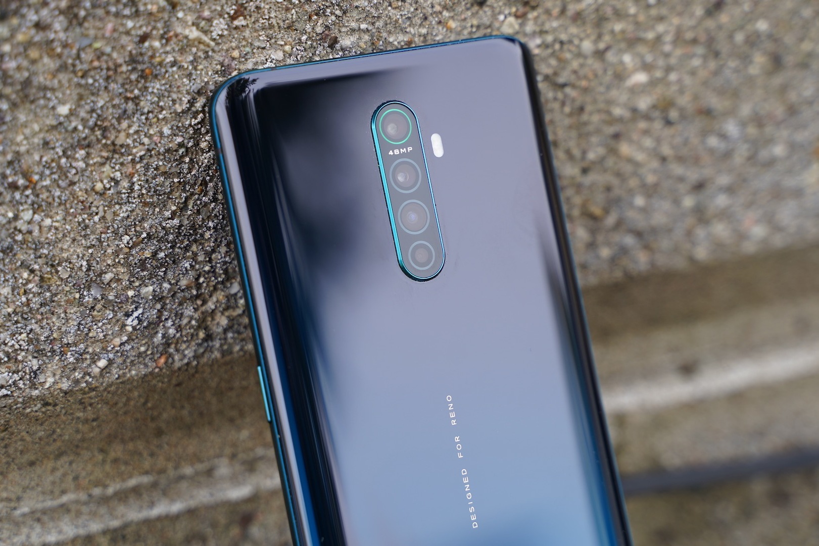 比荣耀x10还要强的千元机,搭载855plus  90hz屏幕 65w快充