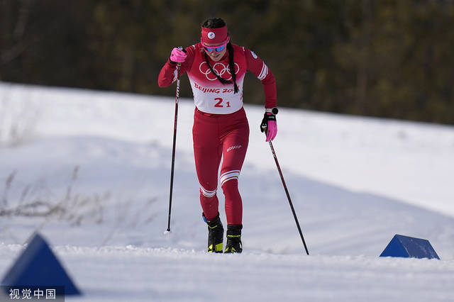 俄奥队夺冠北京时间2月12日,2022年北京冬奥会在国家越野滑雪中心
