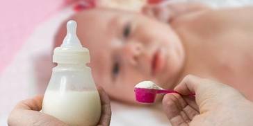 这几种水不能给宝宝冲奶粉，家长别心存侥幸！