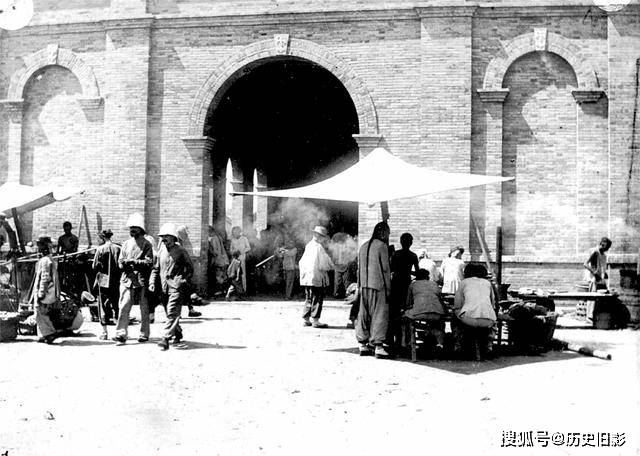 1905年天津历史建筑老照片,天津鼓楼和残破的城墙-搜狐大视野-搜狐新闻