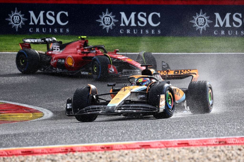 f1比利时站冲刺赛维斯塔潘第一皮亚斯特里第二