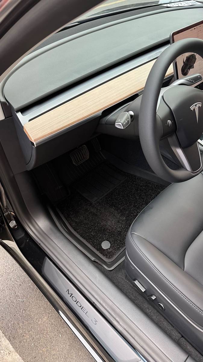 门店实拍特斯拉model3