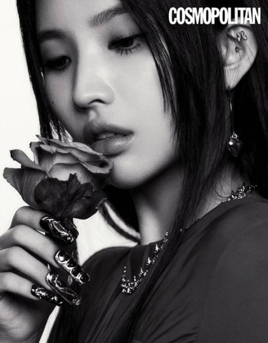 gidle田小娟杂志写真曝光暗黑拽姐sohot