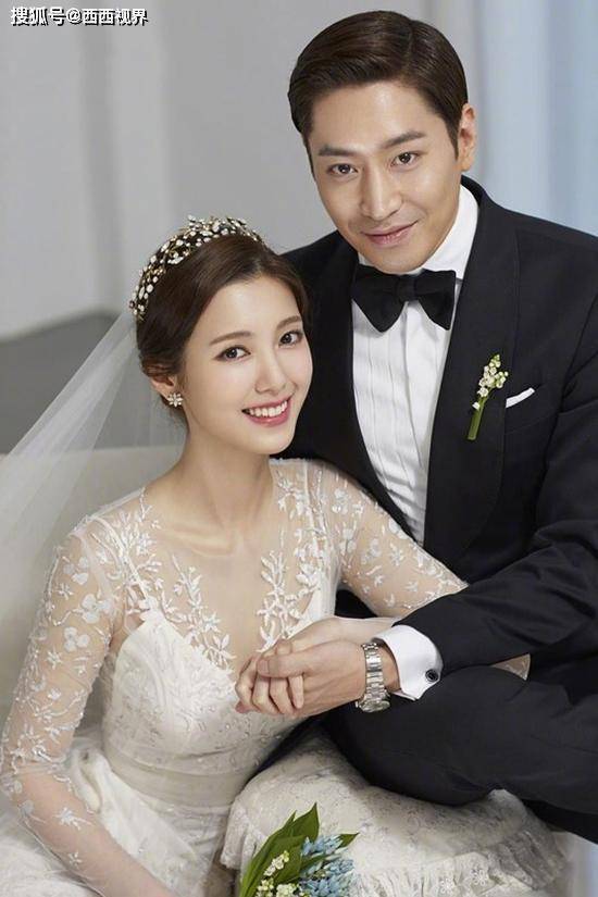 娱乐圈再传喜讯!神话成员junjin 10月结婚,准新娘是位美貌空姐