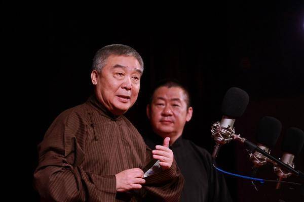 侯宝林曾用烧鸡"收买"高英培,为收这个徒弟差点得罪整个相声界!_东北