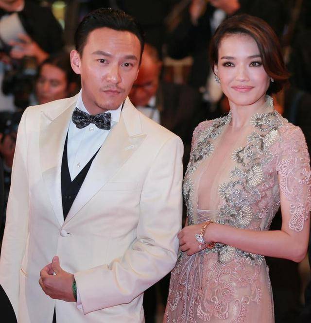 舒淇肖战再次同框,肖战已非当年的少年,而舒淇依然又美又飒