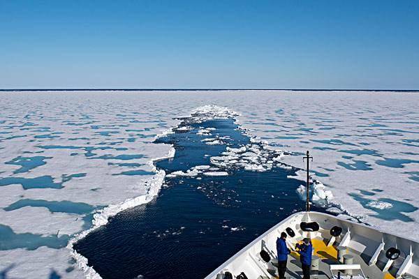 美军到俄方海域很小心还要向俄报告俄罗斯做法值得我们学习