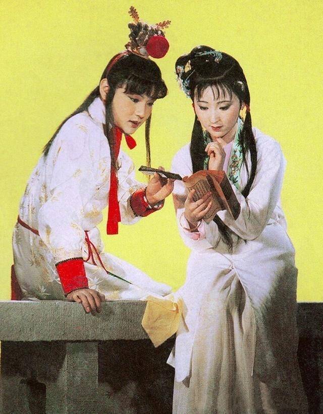 王熙凤惩罚贾宝玉如何放水这三点大有玄机