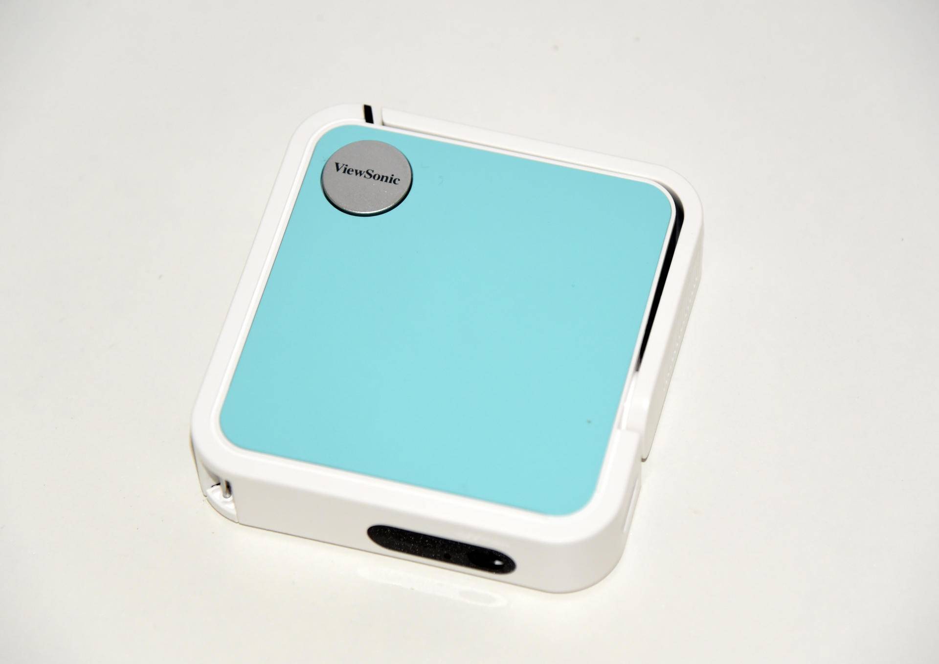 便携性完美优派m1miniplus投影评测走到哪里都是电影院