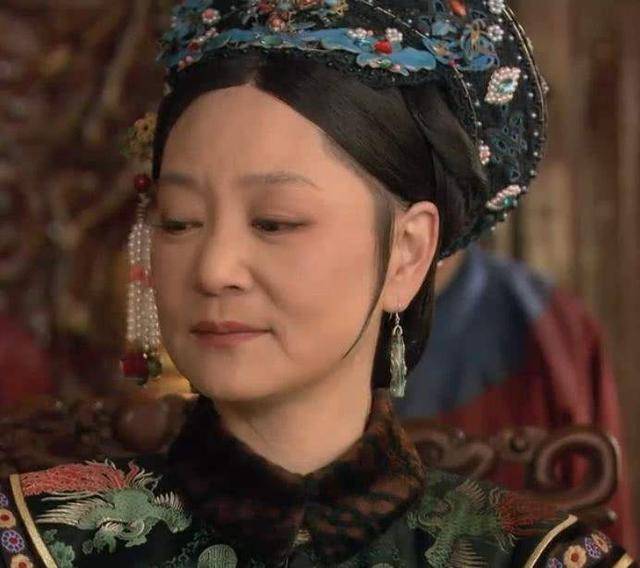 甄嬛传太后是一个心思缜密冷酷至极双手沾满血的后宫妇人