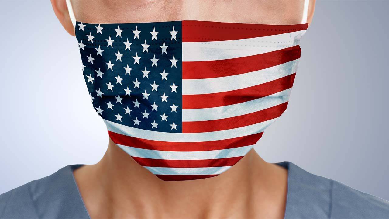 美国珠宝商设计了一款星条旗口罩,为无家可归的退伍老兵筹集善款