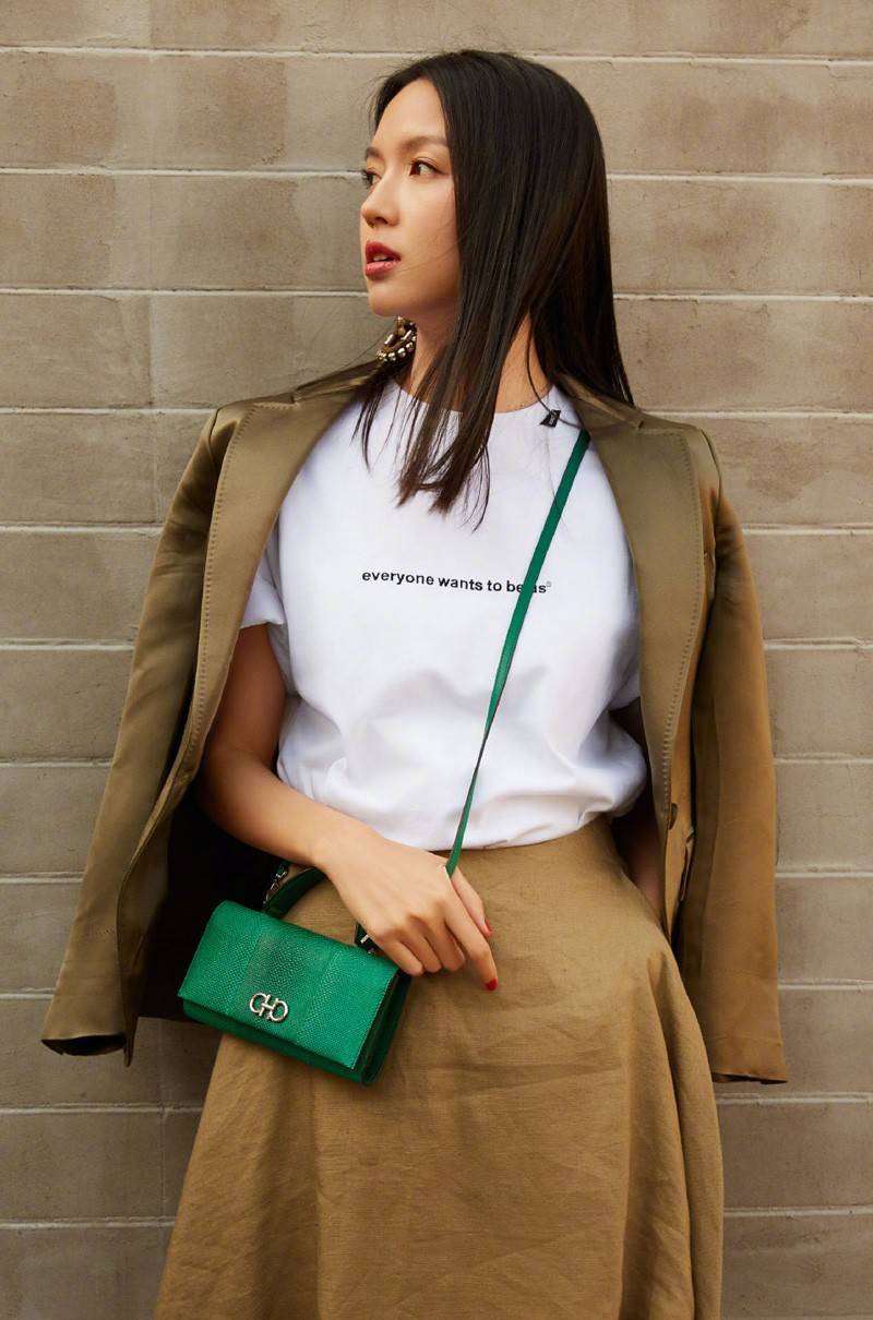 2020年5月21日福利,世界小姐张梓琳优雅写真