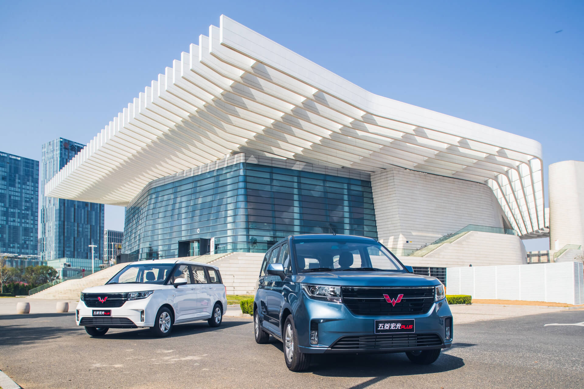 5l!五菱宏光plus正式上市