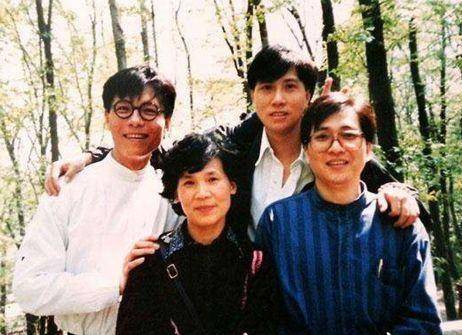 他比费玉清还火,52岁凄惨离世,9亿遗产给妻子,没给老娘留一分_潘安邦