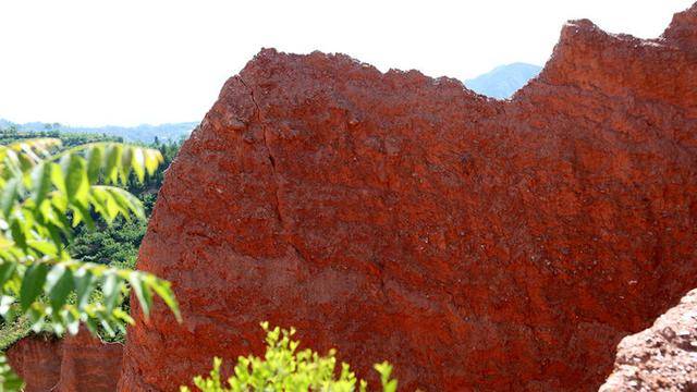 河南深山中的地质奇观,卢氏县藏着个红石谷