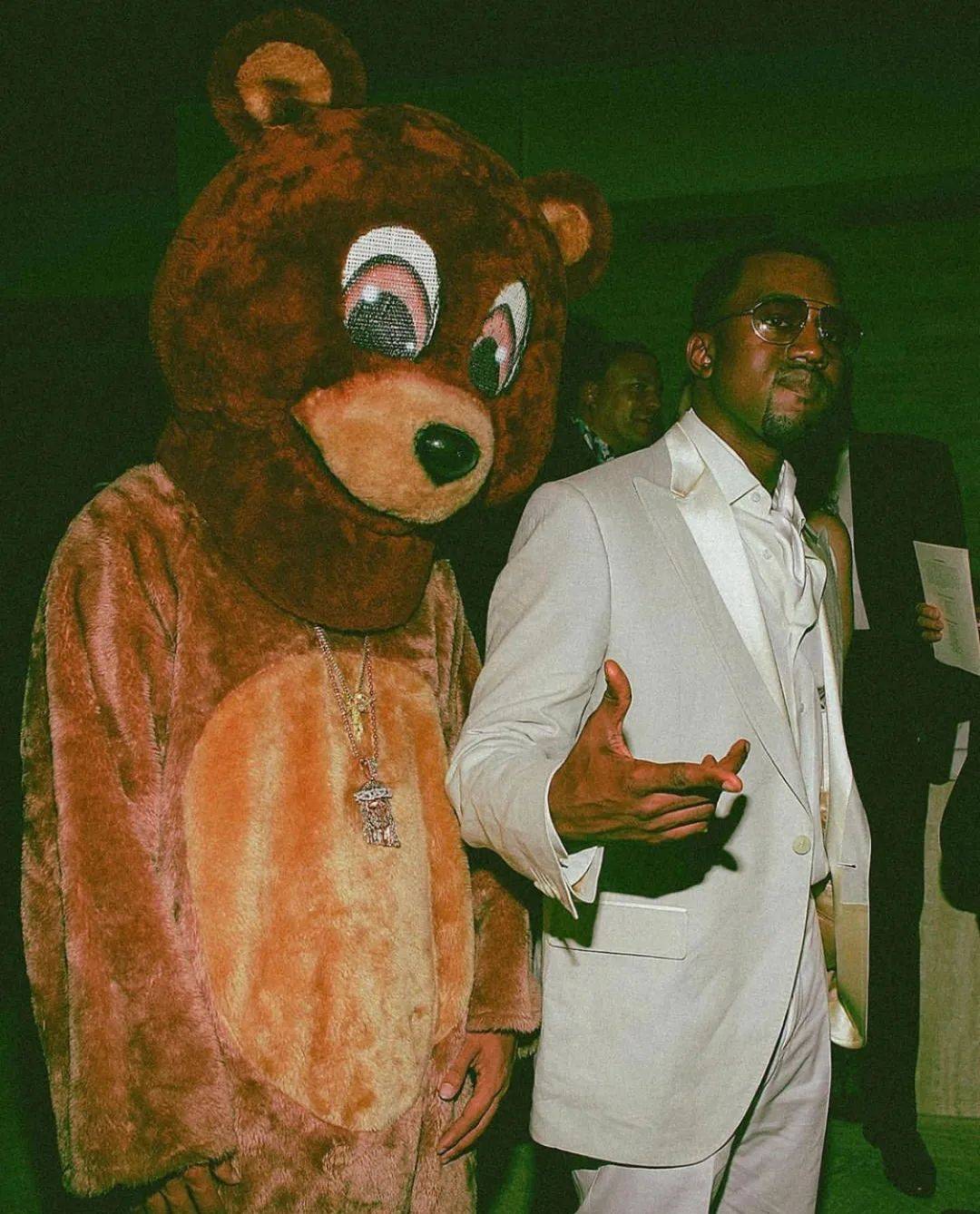 壁纸丨侃爷鬼罕旧照