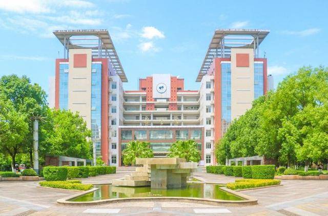 长江师范学院怎么样(长江师范学院专升本有哪些专业)