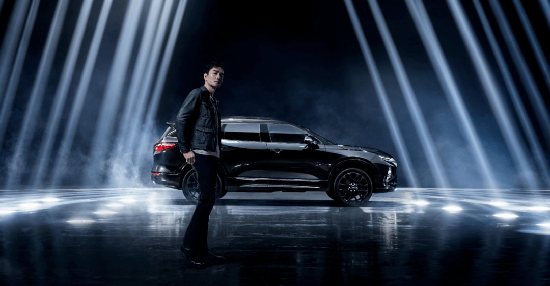 王凯代言雪佛兰开拓者,这样的外型搭配你pick吗?_搜狐汽车_搜狐网