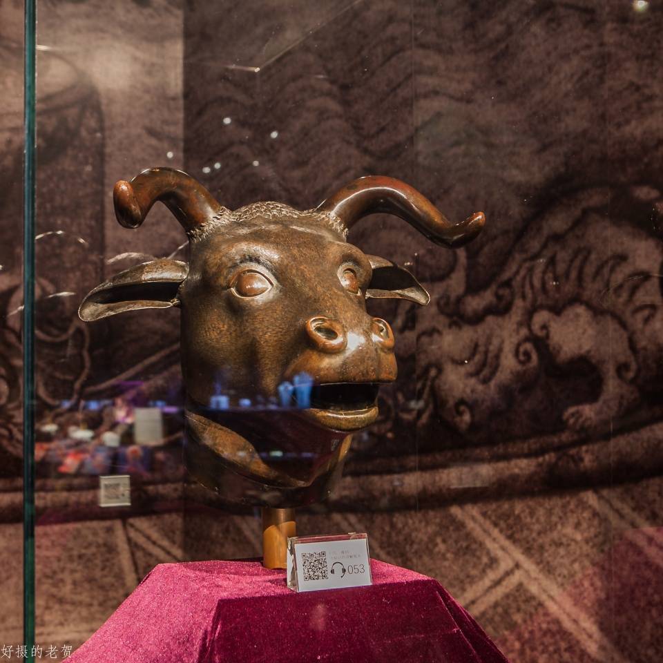 原创澳门赌王的高光时刻:两度赎回圆明园十二生肖,猪首和马首