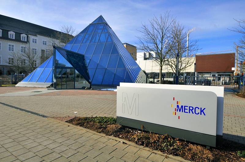 德国药业巨头默克ceo18个月拿出新冠疫苗非常激进