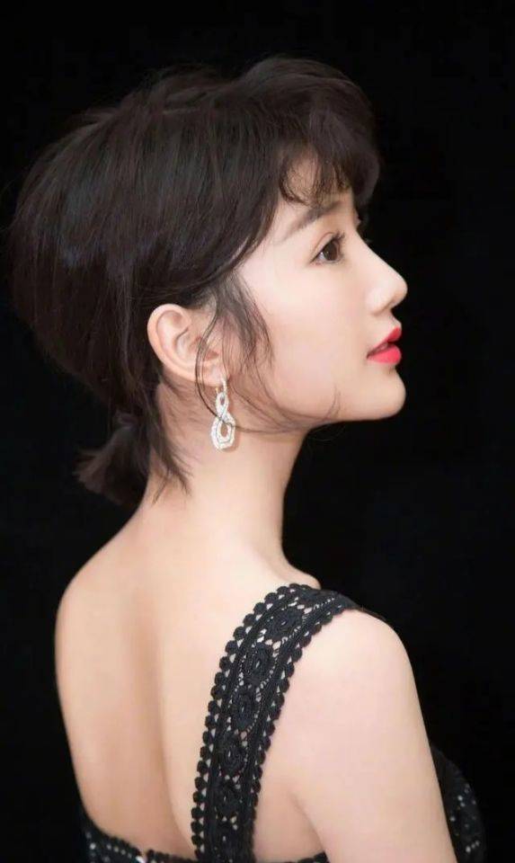 女星毛晓彤写真珍藏甜美可爱艳丽多姿