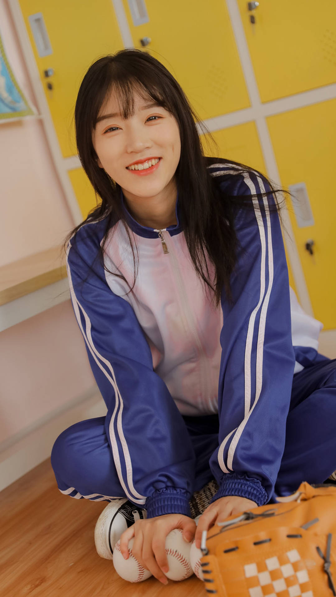 校服美女青春活力写真手机壁纸