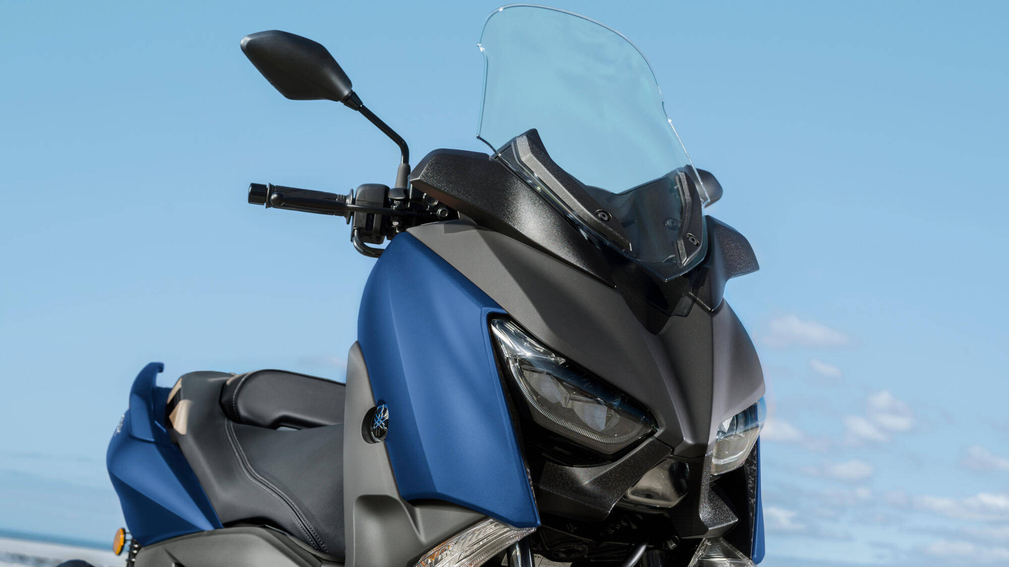 雅马哈xmax300罗马版上市售价5999欧元限量130台