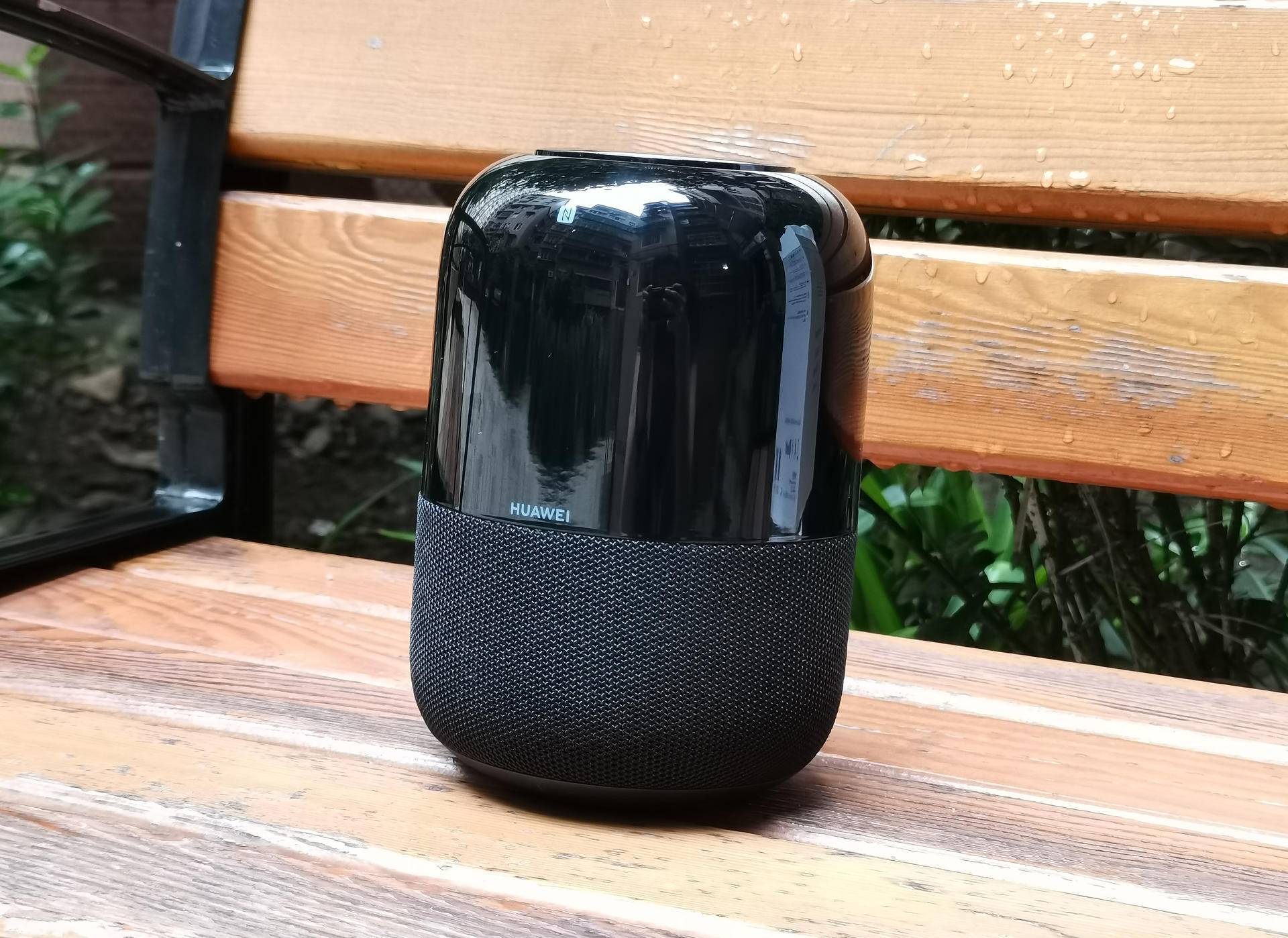 原创摆脱空间束缚内置3900mah电池可以带着走的华为ai音箱2