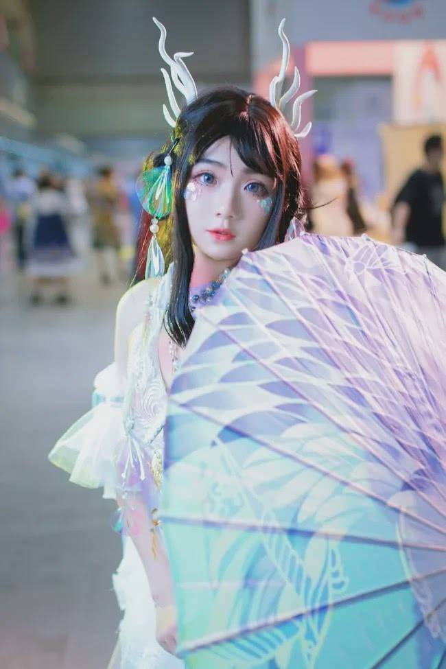 cos剑网三犹如画中走出的凌绝伞萝