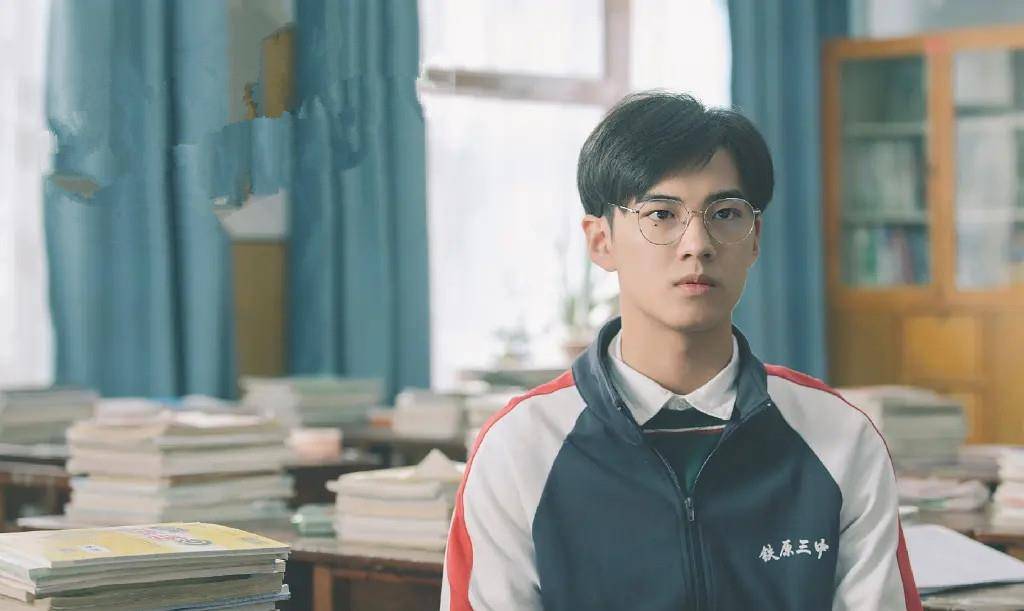 原创三选一我才不要和你做朋友呢李进步应该叫谁爸爸